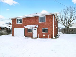 109 Delafayette Street, Perryopolis, PA 15473