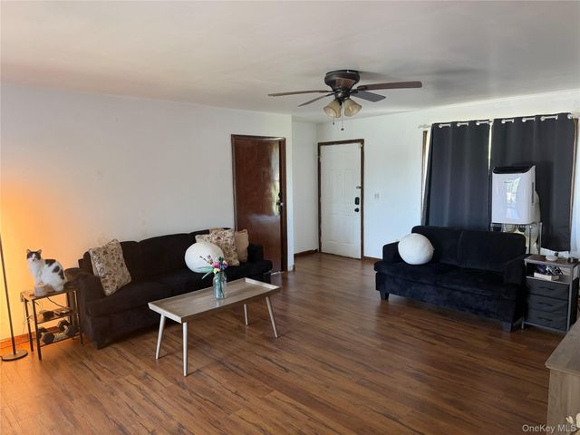 1413 Goshen Turnpike, Middletown, NY 10941