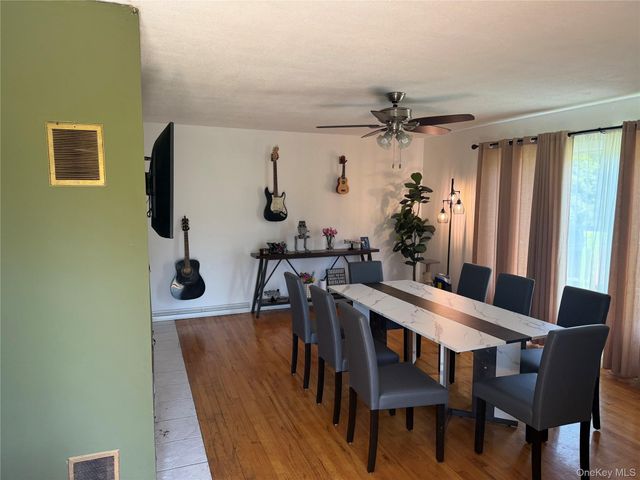 1413 Goshen Turnpike, Middletown, NY 10941