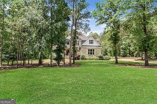 305 Old Oak Drive, Forsyth, GA 31029