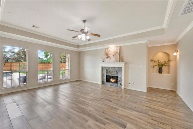 2225 Palm Bay Circle, Seabrook, TX 77586