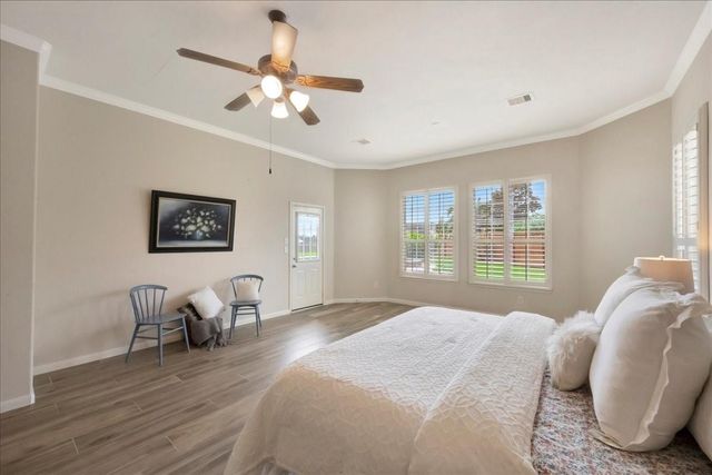 2225 Palm Bay Circle, Seabrook, TX 77586