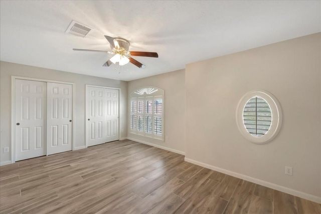 2225 Palm Bay Circle, Seabrook, TX 77586