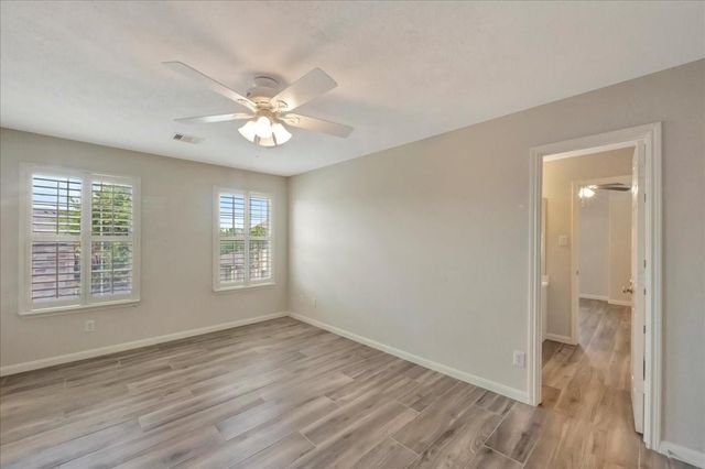 2225 Palm Bay Circle, Seabrook, TX 77586