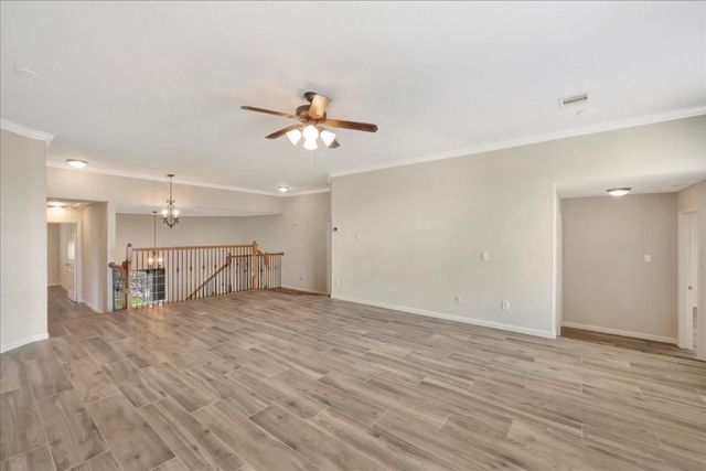 2225 Palm Bay Circle, Seabrook, TX 77586