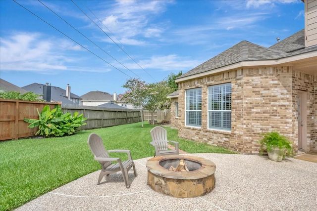 2225 Palm Bay Circle, Seabrook, TX 77586
