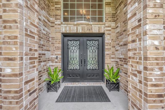 2225 Palm Bay Circle, Seabrook, TX 77586