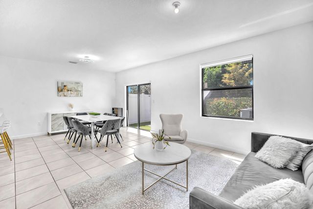 20308 NW 6th Pl, Miami Gardens, FL 33169