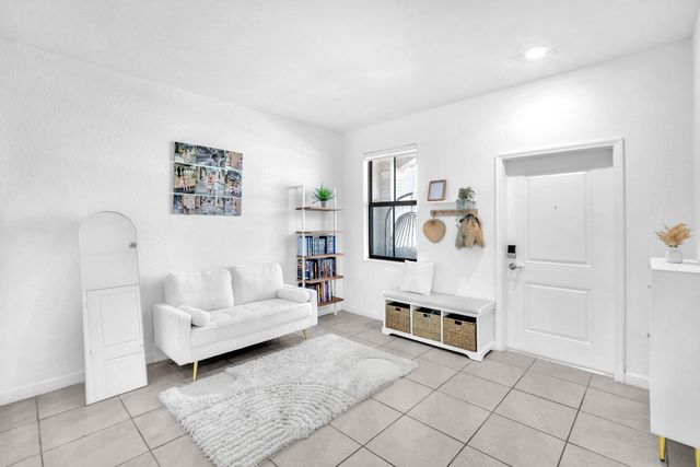 20308 NW 6th Pl, Miami Gardens, FL 33169