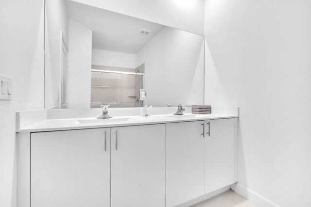 20308 NW 6th Pl, Miami Gardens, FL 33169