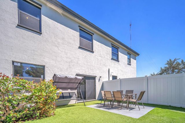 20308 NW 6th Pl, Miami Gardens, FL 33169