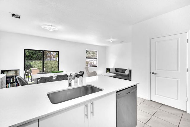 20308 NW 6th Pl, Miami Gardens, FL 33169