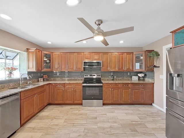 438 LAFAYETTE BOULEVARD, Oldsmar, FL 34677