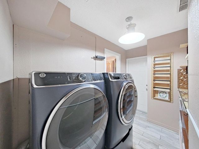 438 LAFAYETTE BOULEVARD, Oldsmar, FL 34677