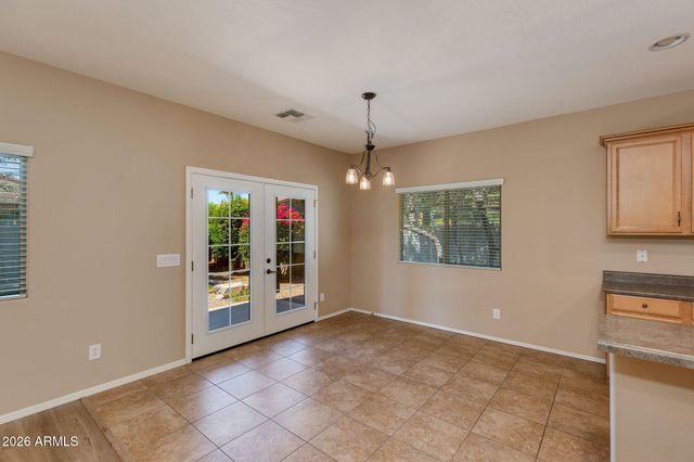 613 W STANLEY Avenue, San Tan Valley, AZ 85140