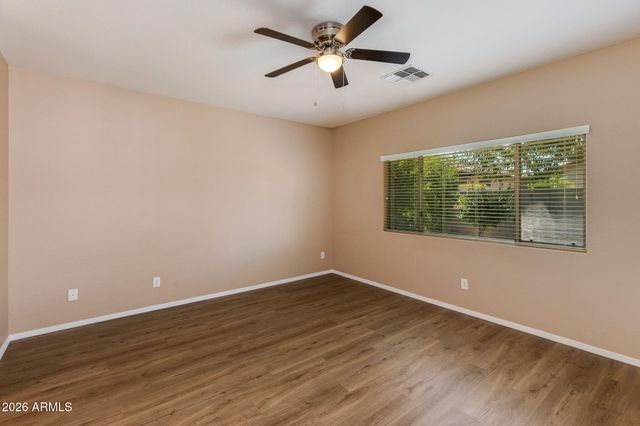 613 W STANLEY Avenue, San Tan Valley, AZ 85140