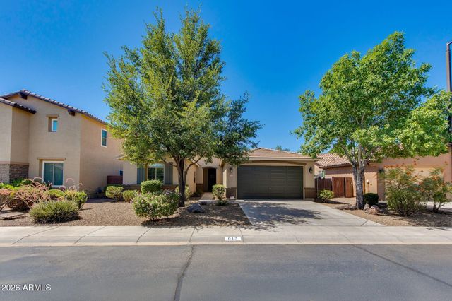 613 W STANLEY Avenue, San Tan Valley, AZ 85140