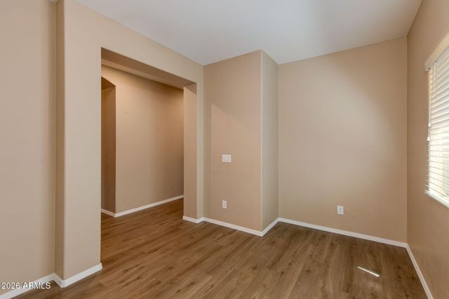 613 W STANLEY Avenue, San Tan Valley, AZ 85140