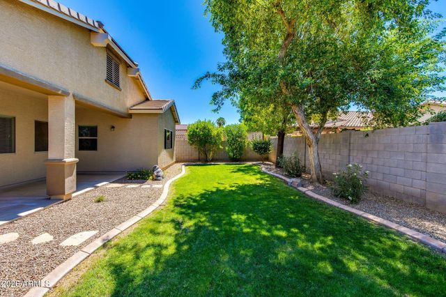 613 W STANLEY Avenue, San Tan Valley, AZ 85140