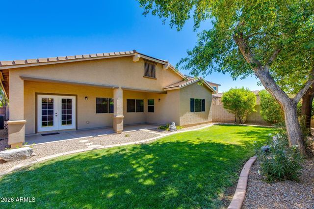 613 W STANLEY Avenue, San Tan Valley, AZ 85140
