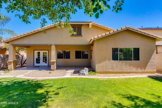613 W STANLEY Avenue, San Tan Valley, AZ 85140
