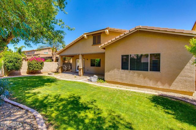 613 W STANLEY Avenue, San Tan Valley, AZ 85140