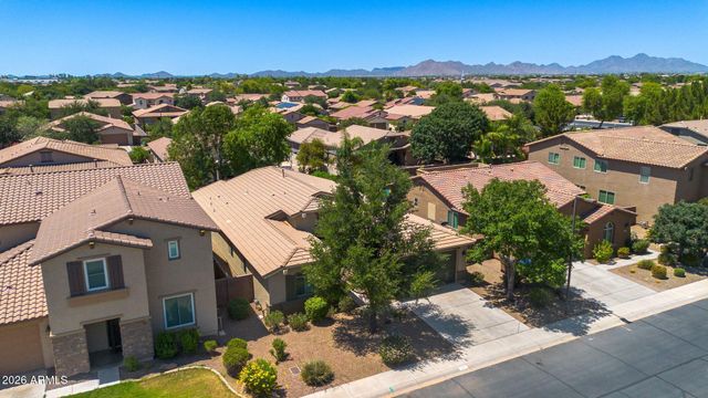 613 W STANLEY Avenue, San Tan Valley, AZ 85140