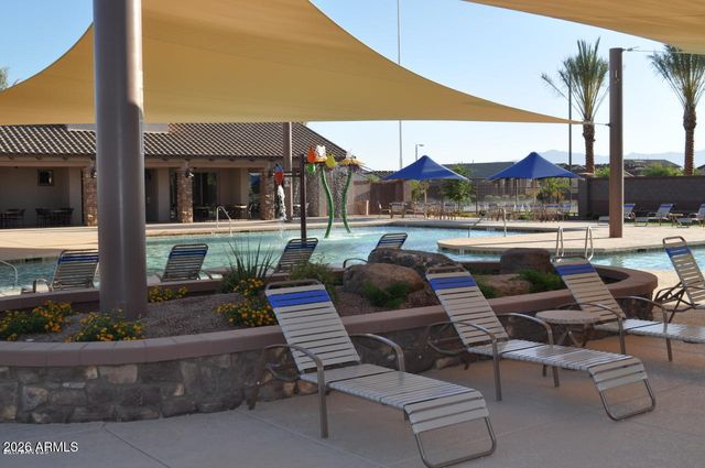 613 W STANLEY Avenue, San Tan Valley, AZ 85140