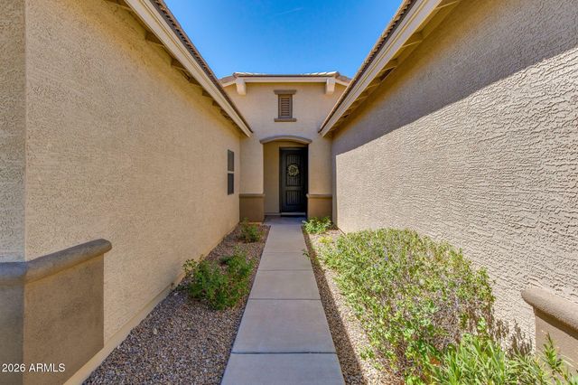 613 W STANLEY Avenue, San Tan Valley, AZ 85140