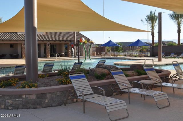 613 W STANLEY Avenue, San Tan Valley, AZ 85140