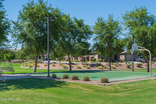 613 W STANLEY Avenue, San Tan Valley, AZ 85140