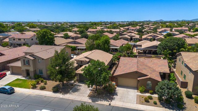 613 W STANLEY Avenue, San Tan Valley, AZ 85140