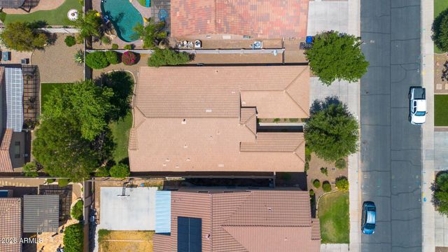 613 W STANLEY Avenue, San Tan Valley, AZ 85140