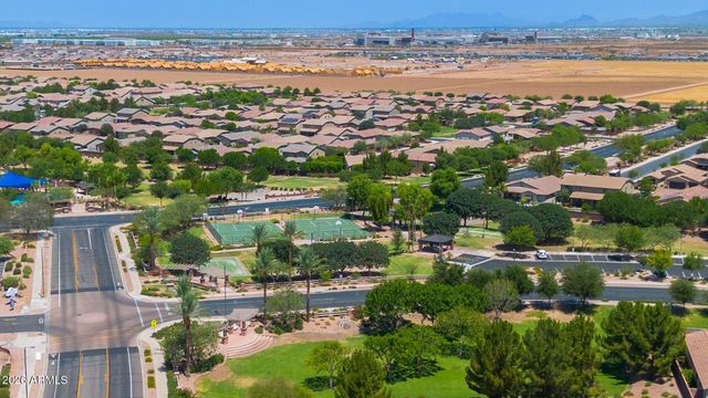 613 W STANLEY Avenue, San Tan Valley, AZ 85140