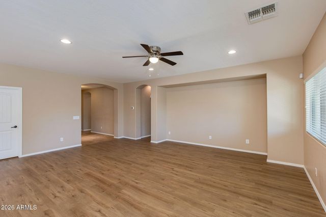 613 W STANLEY Avenue, San Tan Valley, AZ 85140