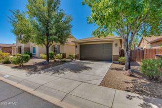 613 W STANLEY Avenue, San Tan Valley, AZ 85140