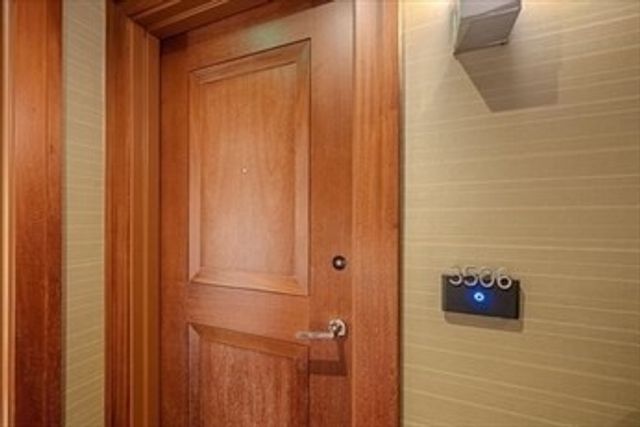 1 Dalton 3506, Boston, MA 02115