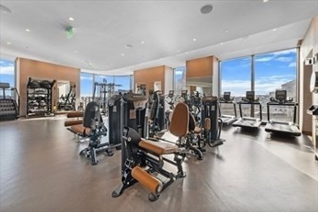 1 Dalton 3506, Boston, MA 02115