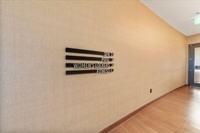 1 Dalton 3506, Boston, MA 02115