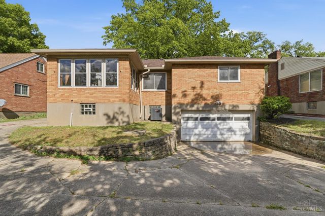 6733 Stoll Lane, Silverton, OH 45236