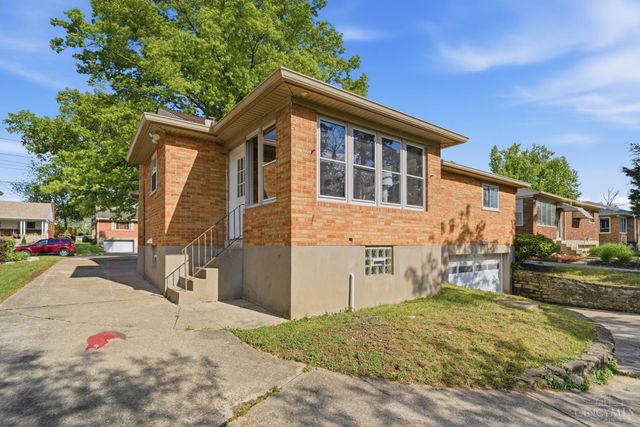 6733 Stoll Lane, Silverton, OH 45236