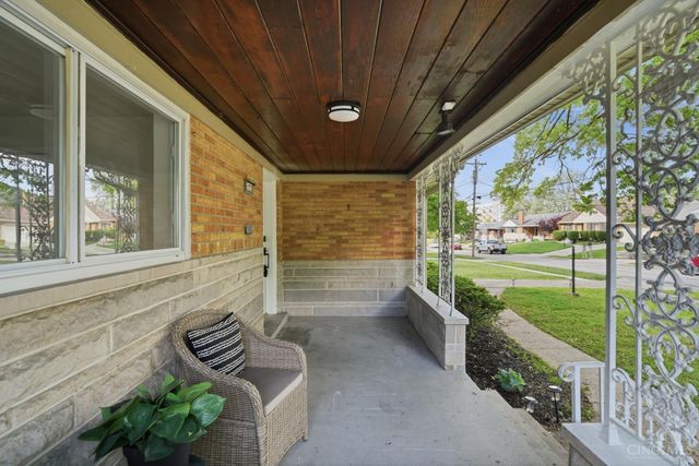 6733 Stoll Lane, Silverton, OH 45236
