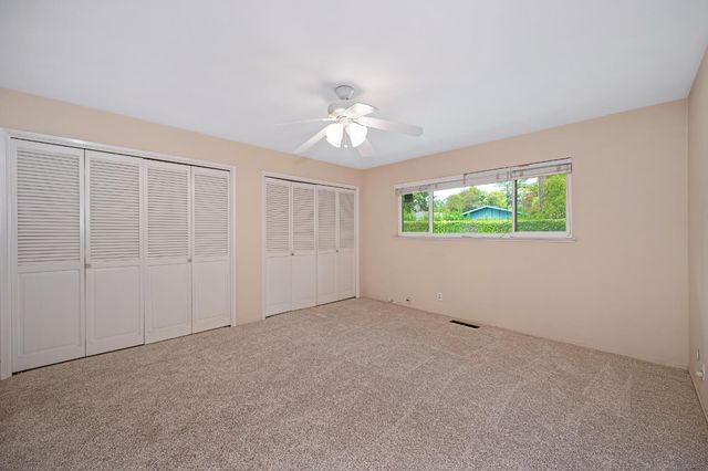 21 Saratoga Cir, Sacramento, CA 95864