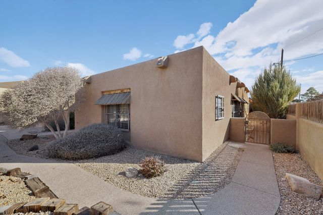 6400 Guadalupe Place NW, Los Ranchos, NM 87107