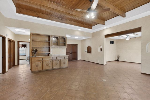 6400 Guadalupe Place NW, Los Ranchos, NM 87107