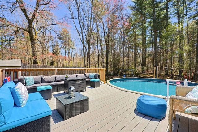 96 Augsburg Dr., Attleboro, MA 02703