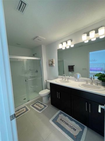 2516 PARAVANE WAY, Wesley Chapel, FL 33543