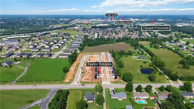 2402 S 27th Street, Rogers, AR 72758