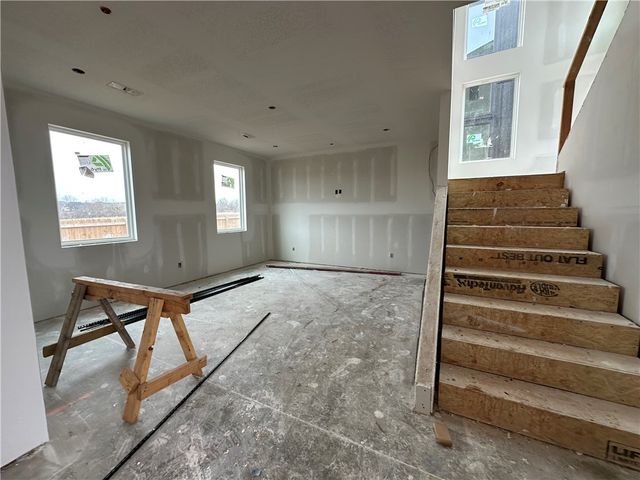 2402 S 27th Street, Rogers, AR 72758