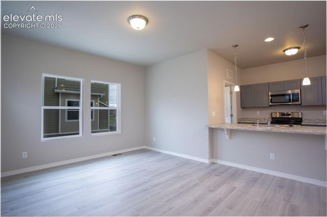 2188 OUTFITTERS Grove, Colorado Springs, CO 80910